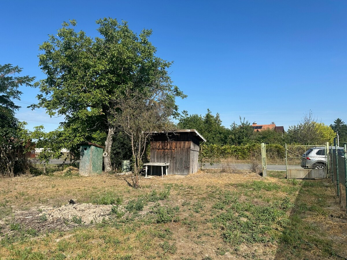 NA PREDAJ STAVEBNÝ POZEMOK V OBCI PATINCE, OKRES KOMÁRNO — foto 5
