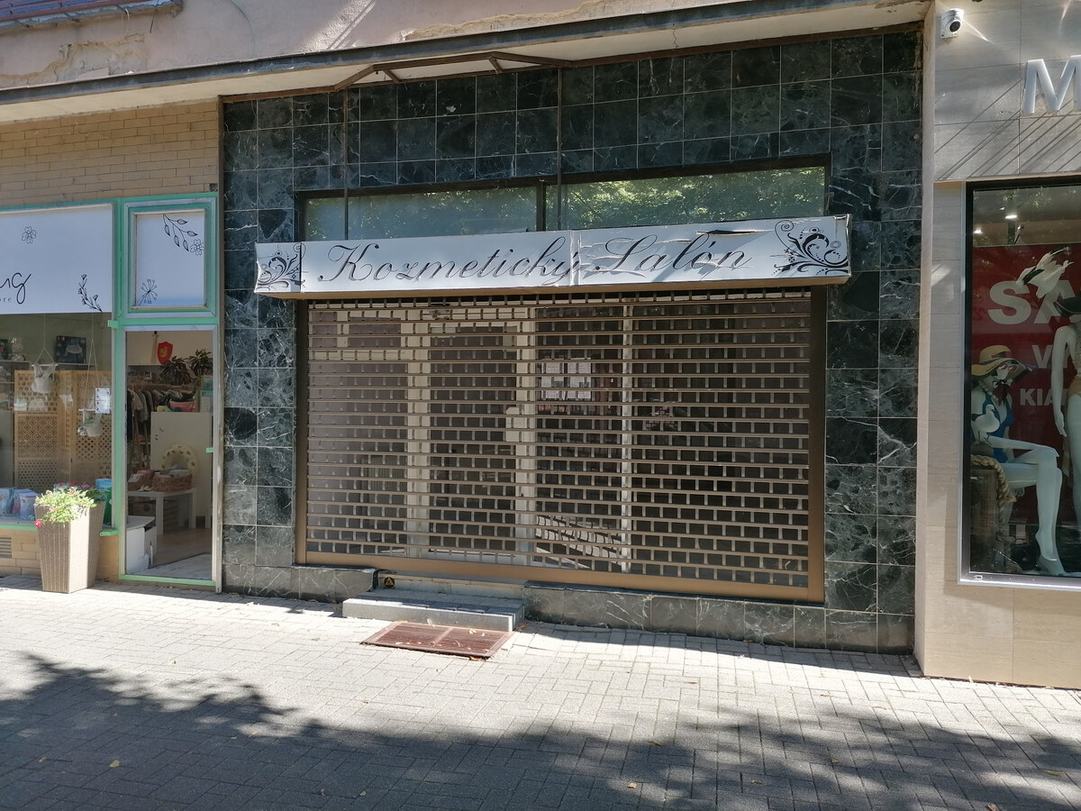 PRENÁJOM: 30m2 priestor v centre mesta - KOMÁRNO — foto 4