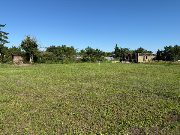 PREDAJ : záhrada, 500m2, Komárno časť Nová Stráž