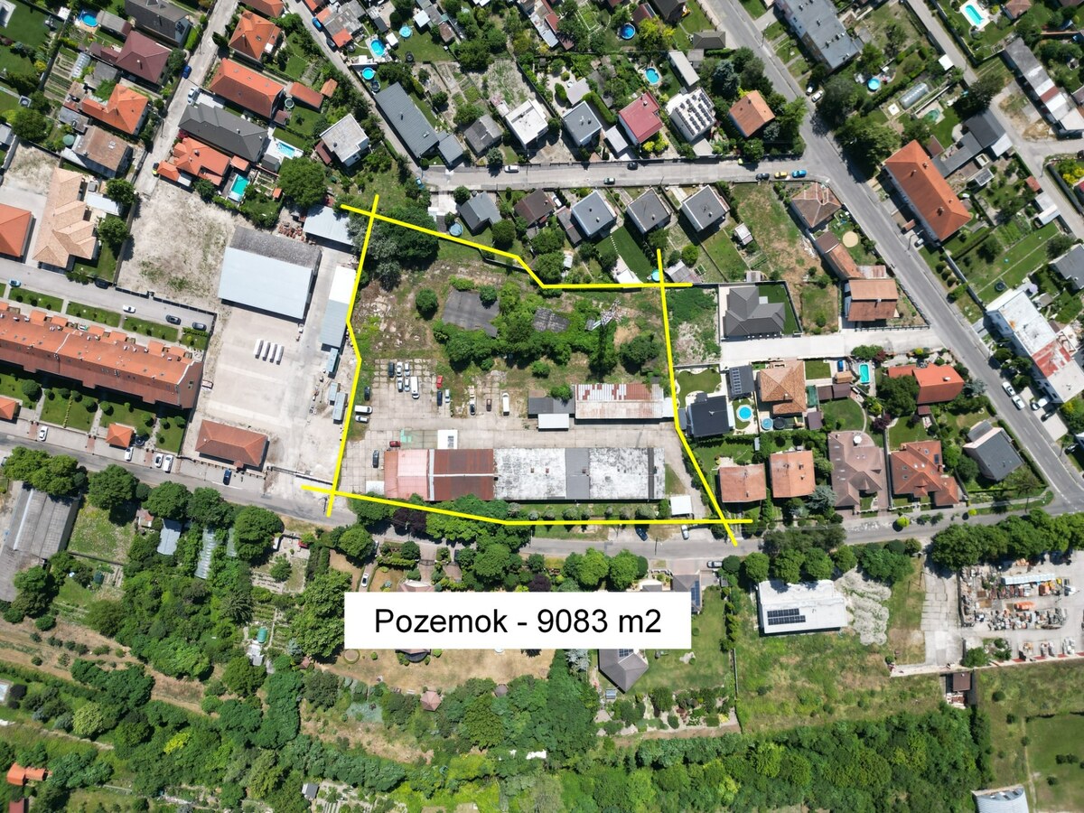 NA PREDAJ: PREVÁDZKOVÝ AREÁL, 8817 m2, KOMÁRNO — foto 2