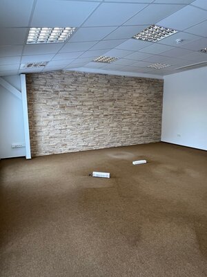 NA PRENÁJOM montovaná hala /270 m2/, A.Jedlika, Komárno — foto 9