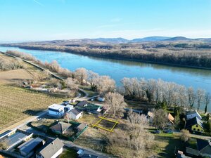 PREDAJ : stavebný pozemok blízko Dunaja, Moča — foto 2