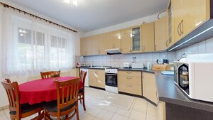 NOVÁ CENA! PREDAJ VEĽKÝ 8 IZBOVÝ RODINNÝ DOM V CENTRE MESTA, KOMÁRNO — foto 13