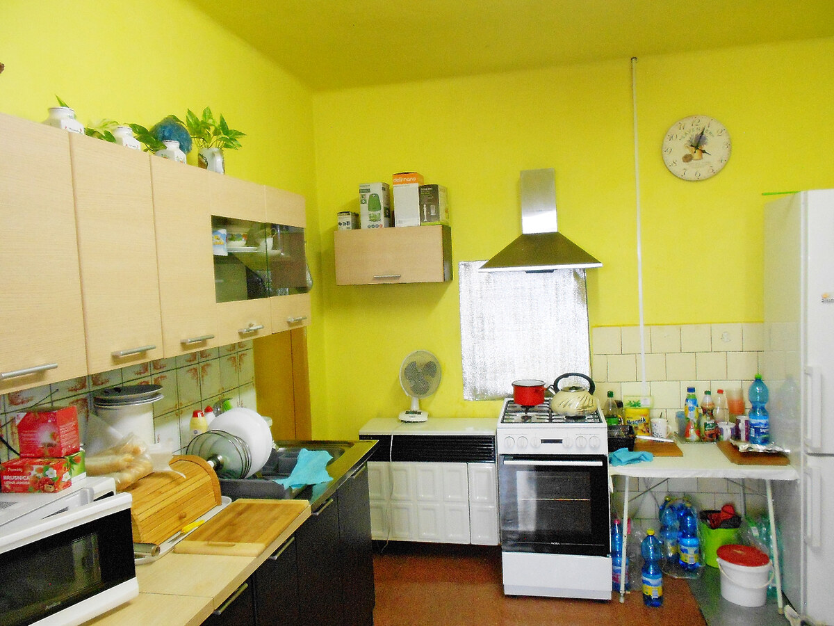 Na predaj : útulný 3a pol izbový dom , Šurany , bezbarierový — foto 4
