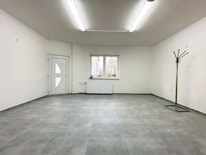 PRENÁJOM: KOMPLETNE ZREKONŠTRUOVANÝ PRIESTOR PRE SLUŽBY, CENTRUM — foto 2