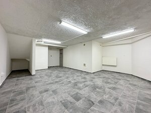 PRENÁJOM: KOMPLETNE ZREKONŠTRUOVANÝ PRIESTOR PRE SLUŽBY, CENTRUM — foto 5