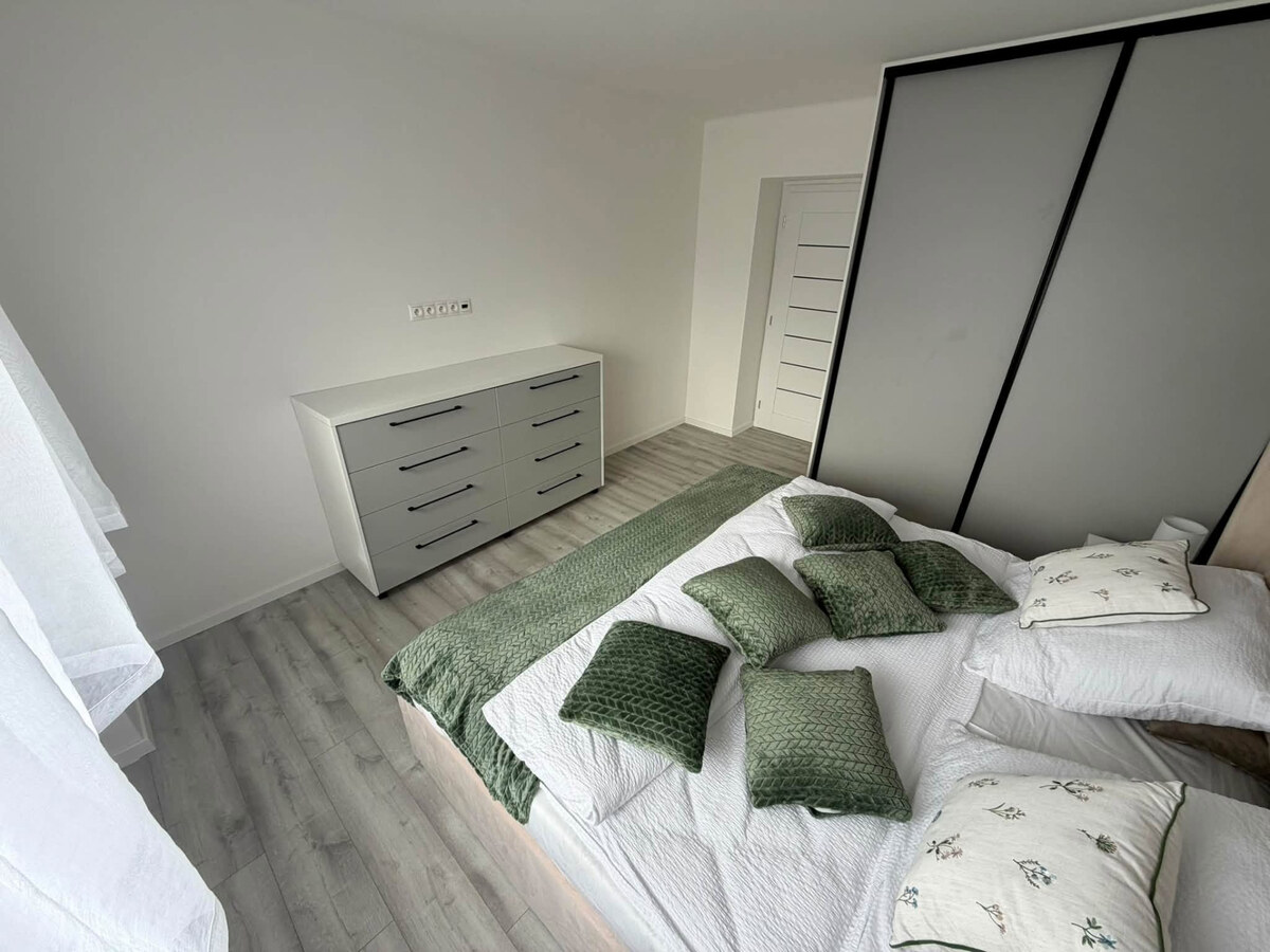 PREDAJ 2-izbový byt po kompletnej rekonštrukcii  - KOMÁRNO — foto 4