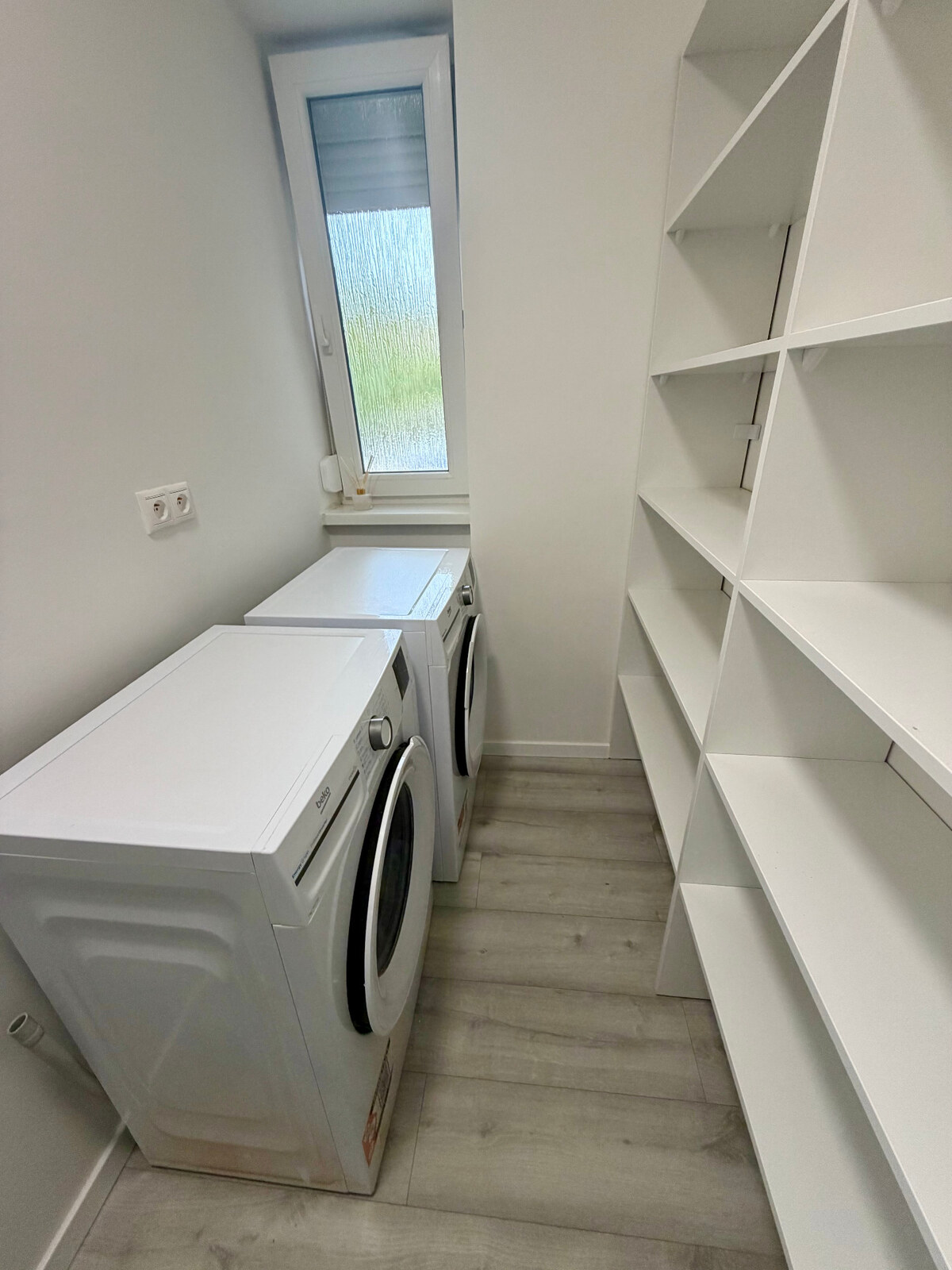 PREDAJ 2-izbový byt po kompletnej rekonštrukcii  - KOMÁRNO — foto 9