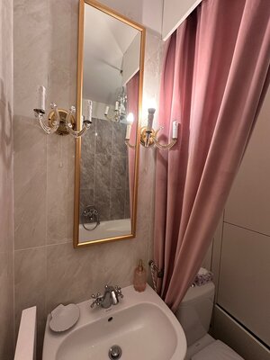 PREDAJ :  1,5 izbový byt priamo na Nádvorí Európy v Komárne — foto 4