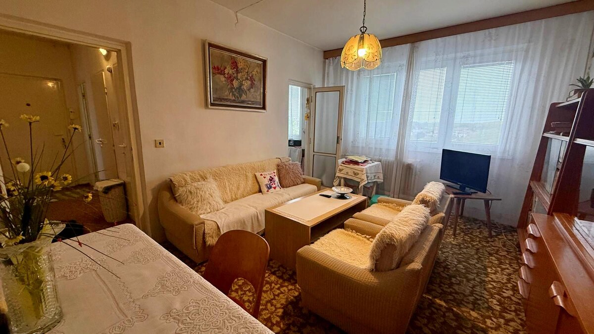 NA PREDAJ 3 IZBOVÝ BYT S LOGGIOU V KOMÁRNE — foto 2
