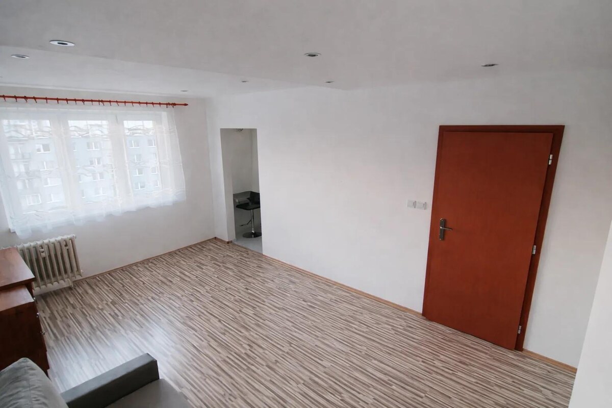 Predaj! slnečný 2 izbový byt 50 m² - Nábrežie - Liptovský Mikuláš — foto 8