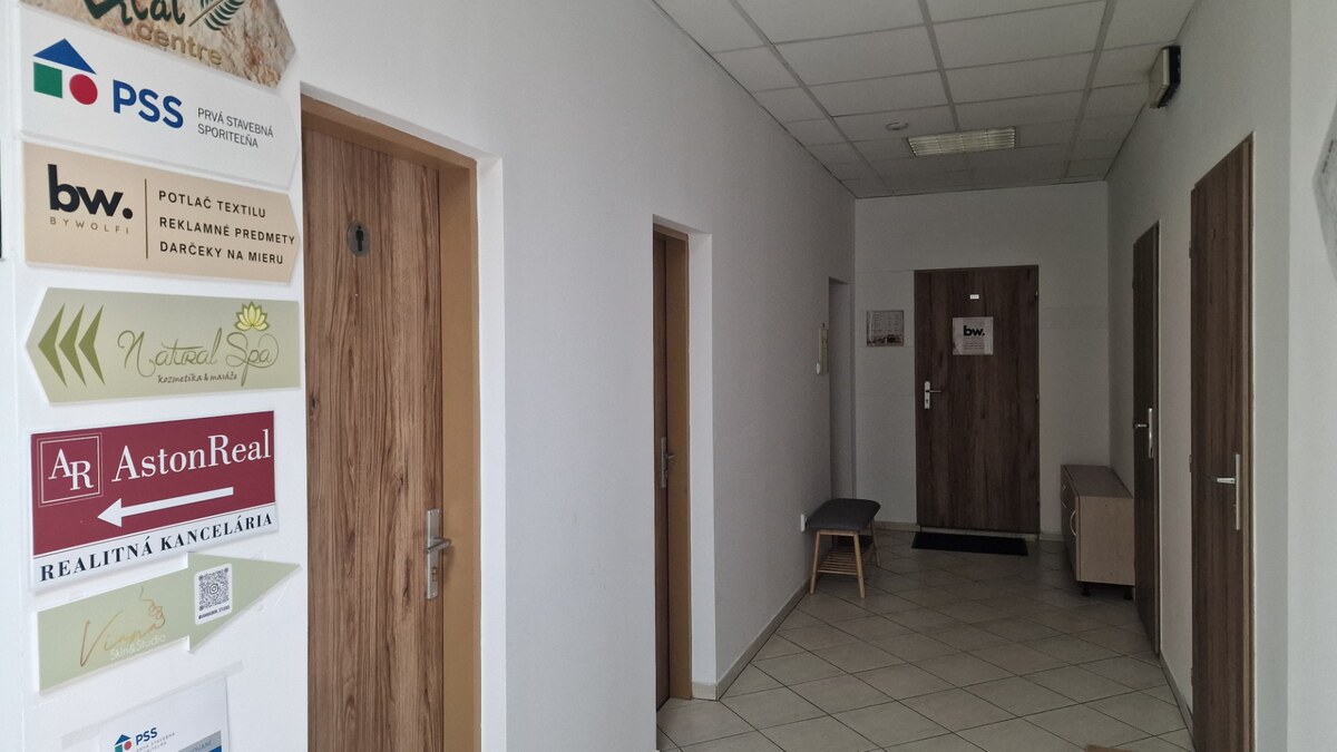 Prenájom - Poprad, kancelárske priestory centrum, 38 m2 — foto 7