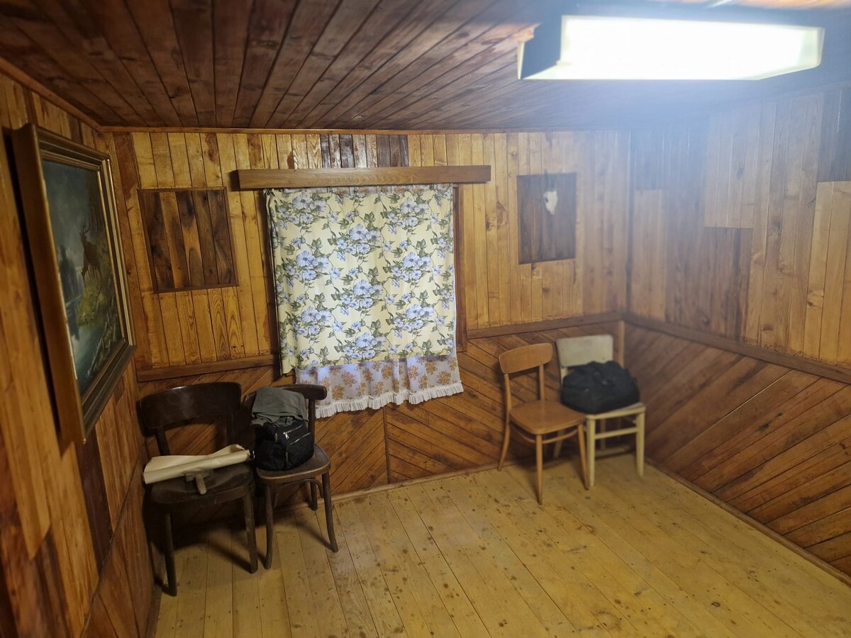 Predaj: Chata Moštenica v horách / 383 m2 pozemok — foto 12