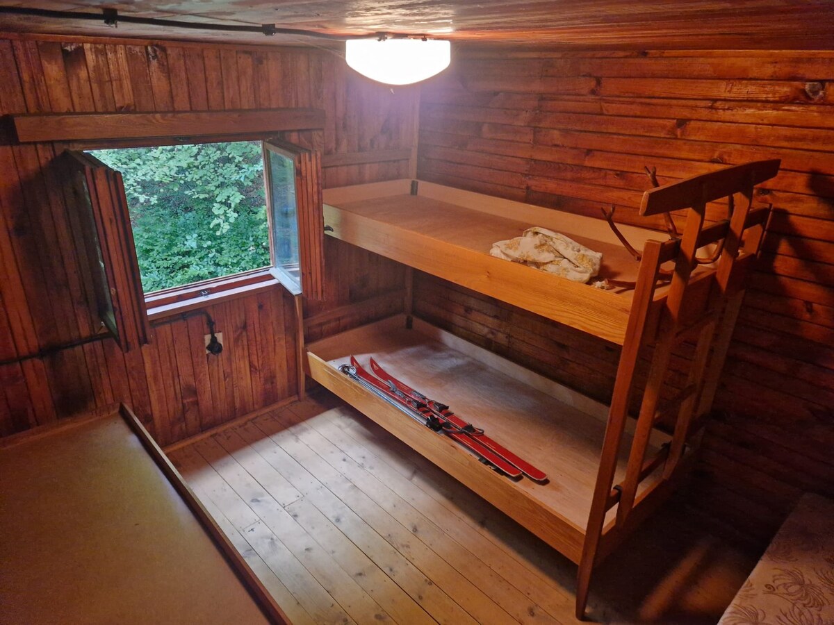 Predaj: Chata Moštenica v horách / 383 m2 pozemok — foto 19