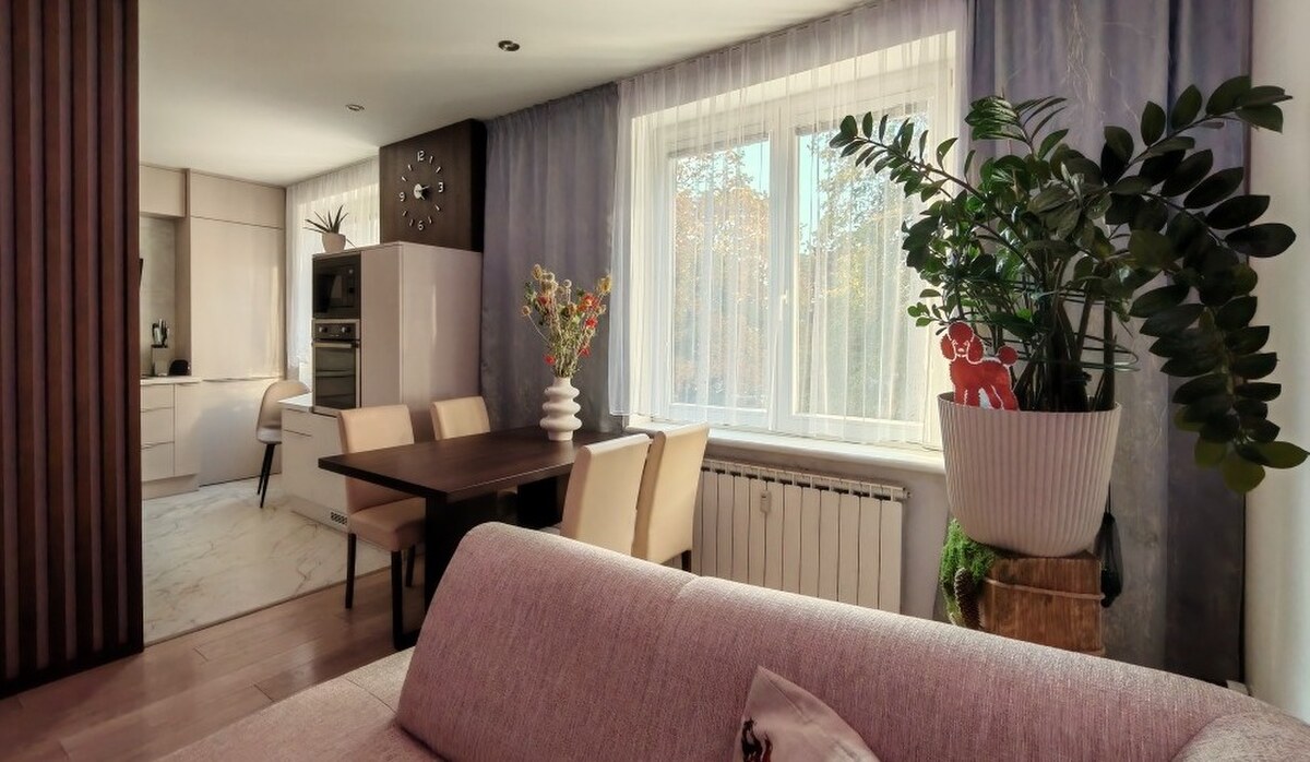 IBA U NÁS! LUXUSNÝ zrekonštruovaný dvojizbový byt, Beckovská, Trenčín