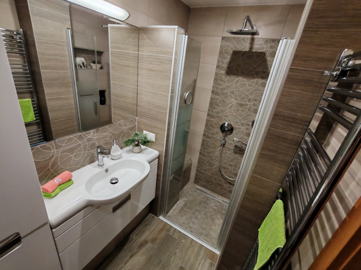 IBA U NÁS! LUXUSNÝ zrekonštruovaný dvojizbový byt, Beckovská, Trenčín — foto 14
