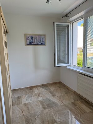 PREDAJ: rekonštruovaný 3 izb.byt s lodžiou na ul. Tulská - B. Bystrica — foto 5
