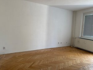 PREDAJ: rekonštruovaný 3 izb.byt s lodžiou na ul. Tulská - B. Bystrica — foto 9