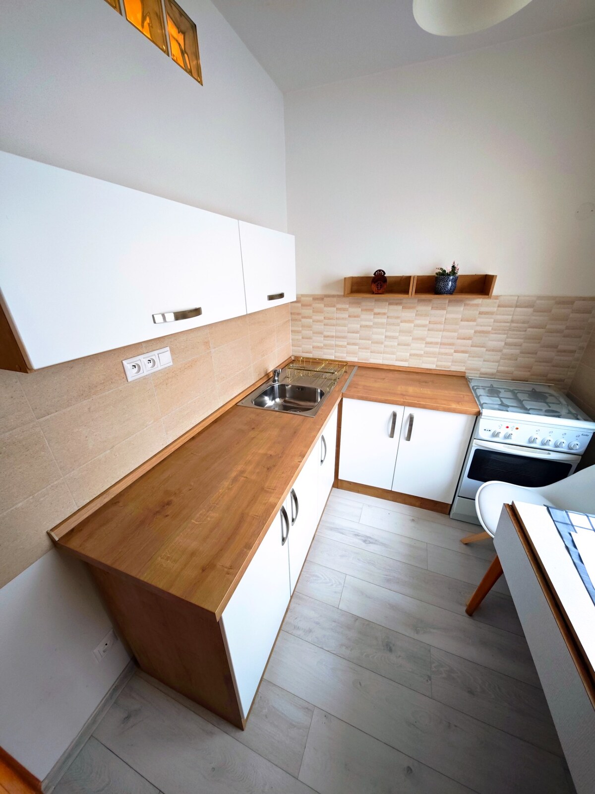 Predaj: 2 izbový byt  61 m2  kompletná rekonštrukcia. — foto 2