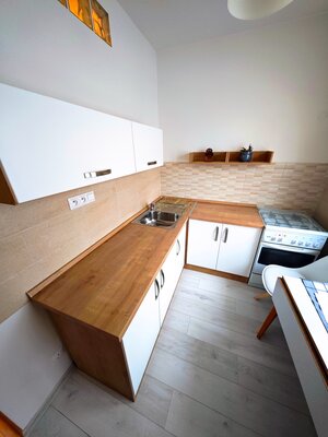 Predaj: 2 izbový byt  61 m2  kompletná rekonštrukcia. — foto 2