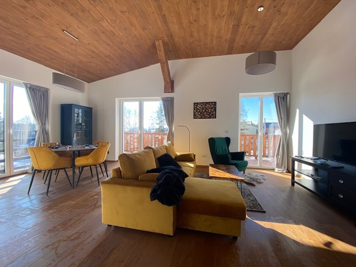 APARTMÁN 2 IZB. VYSOKÉ TATRY- TATRANSKÁ ŠTRBA - BALK.,PARK.MIESTO — foto 3