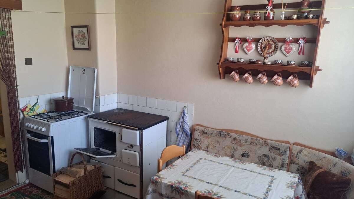 DVOJGENERAČNÝ  DOM, pozemok 290m2, MEDZIBROD okr. Banská Bystrica — foto 5