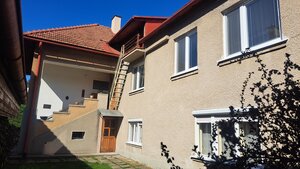 DVOJGENERAČNÝ  DOM, pozemok 290m2, MEDZIBROD okr. Banská Bystrica — foto 1