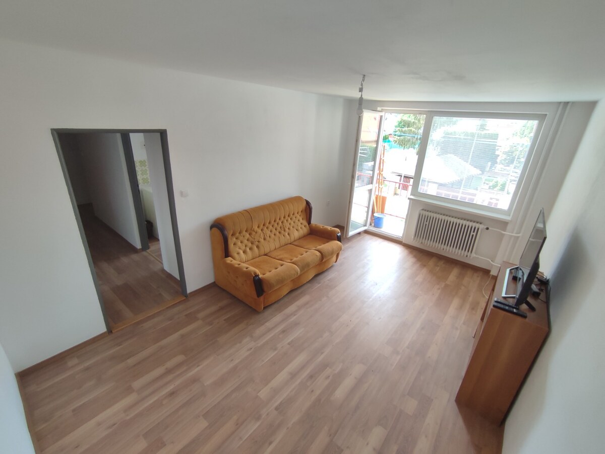 PREDAJ: 3 izbový byt 74 m2 s lodžiou, 2/3 posch. RAKYTOVCE — foto 2