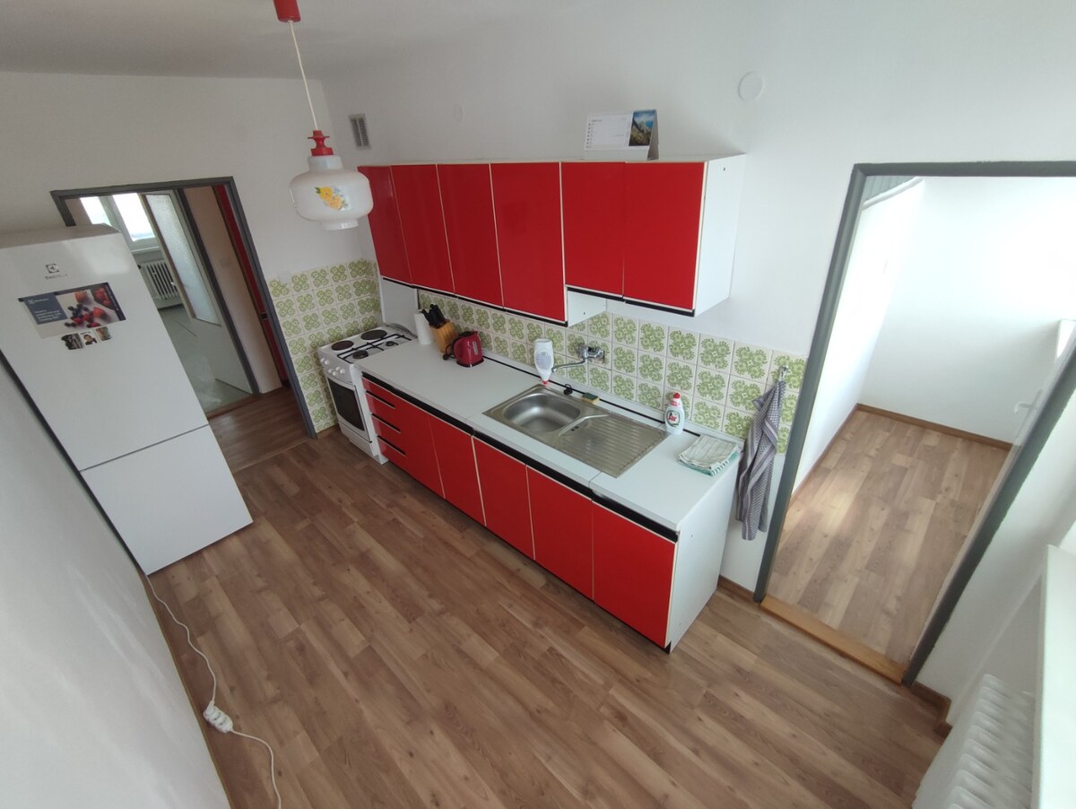 PREDAJ: 3 izbový byt 74 m2 s lodžiou, 2/3 posch. RAKYTOVCE — foto 4
