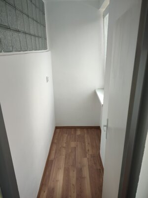 PREDAJ: 3 izbový byt 74 m2 s lodžiou, 2/3 posch. RAKYTOVCE — foto 11