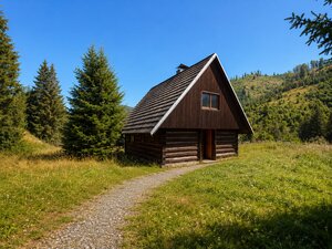 Predaj! Chata v atraktívnej horskej lokalite Nižná Boca — foto 1