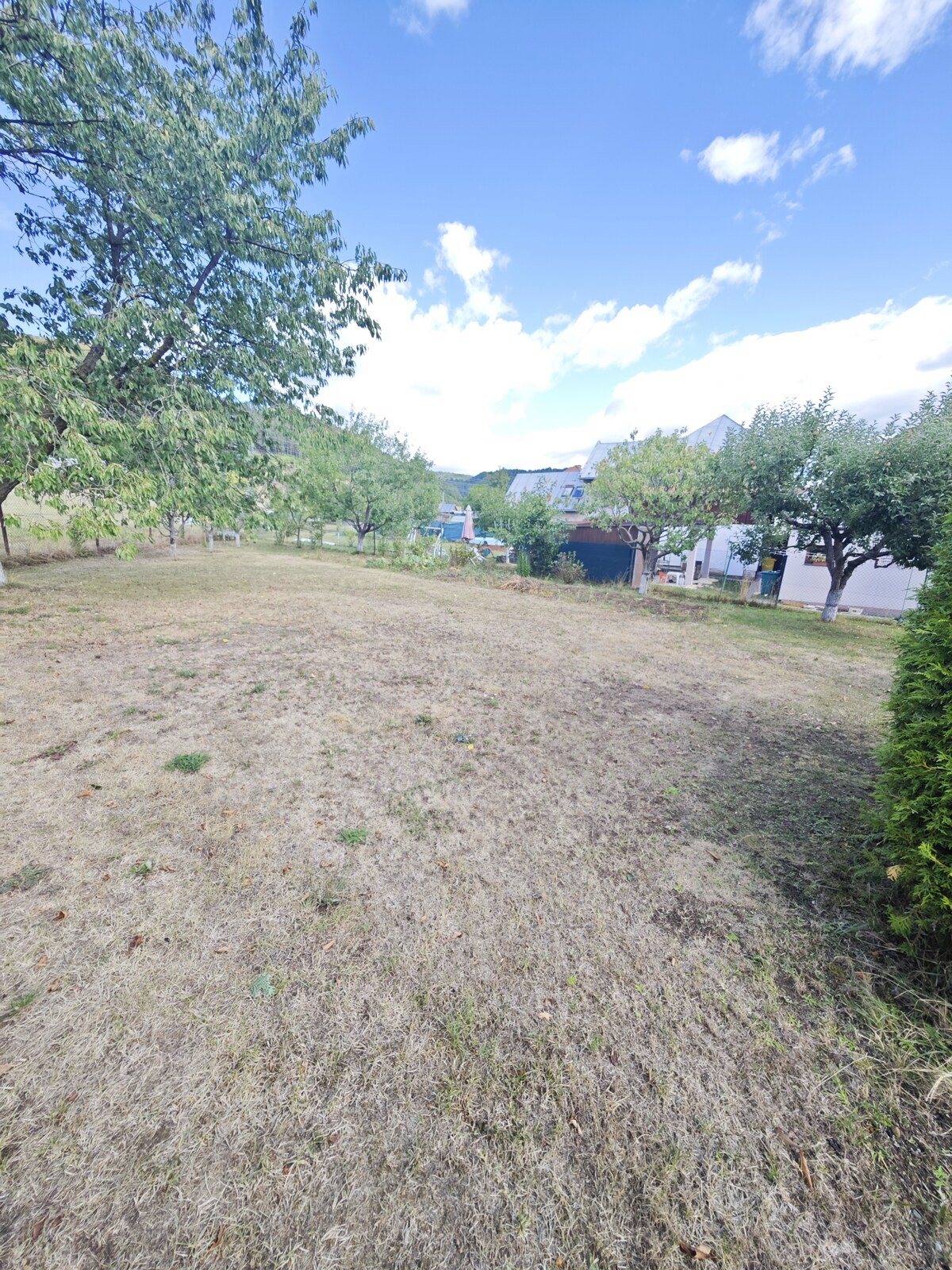 PRIESTRANNÝ RODINNÝ DOM PO REKONŠTRUKCII s pozemkom 1.113 m² — foto 15