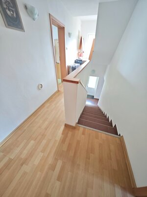 PRIESTRANNÝ RODINNÝ DOM PO REKONŠTRUKCII s pozemkom 1.113 m² — foto 10
