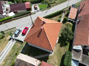 PRIESTRANNÝ RODINNÝ DOM PO REKONŠTRUKCII s pozemkom 1.113 m² — foto 18