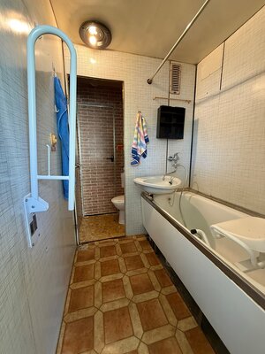 NA PREDAJ 3-IZBOVÝ BYT V PÚCHOVE – 70 m² | POKOJNÁ LOKALITA | BALKÓN — foto 14
