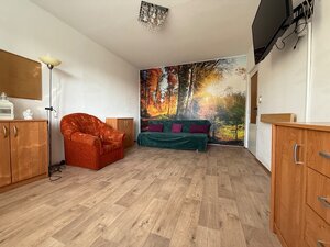 NA PREDAJ 3-IZBOVÝ BYT V PÚCHOVE – 70 m² | POKOJNÁ LOKALITA | BALKÓN — foto 8