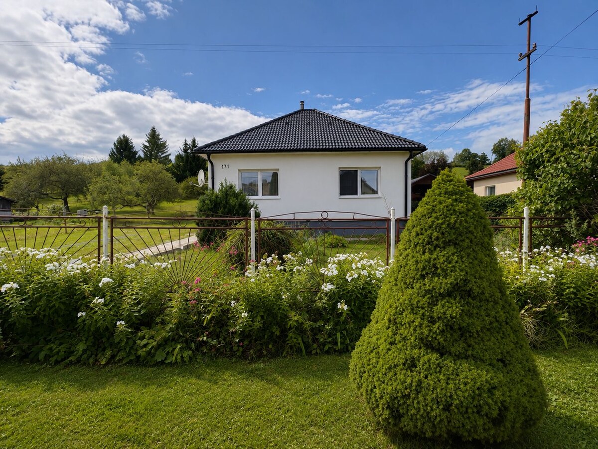 Predaj! Rodinný dom pri Liptovskej Mare – Vlachy, pozemok  567 m²
