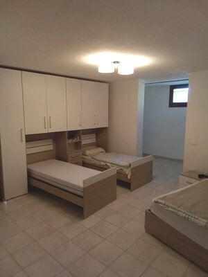 Výhodný zariadený apartmán, 2+kk, 57m2, 130m od pláže, Sardínia — foto 11