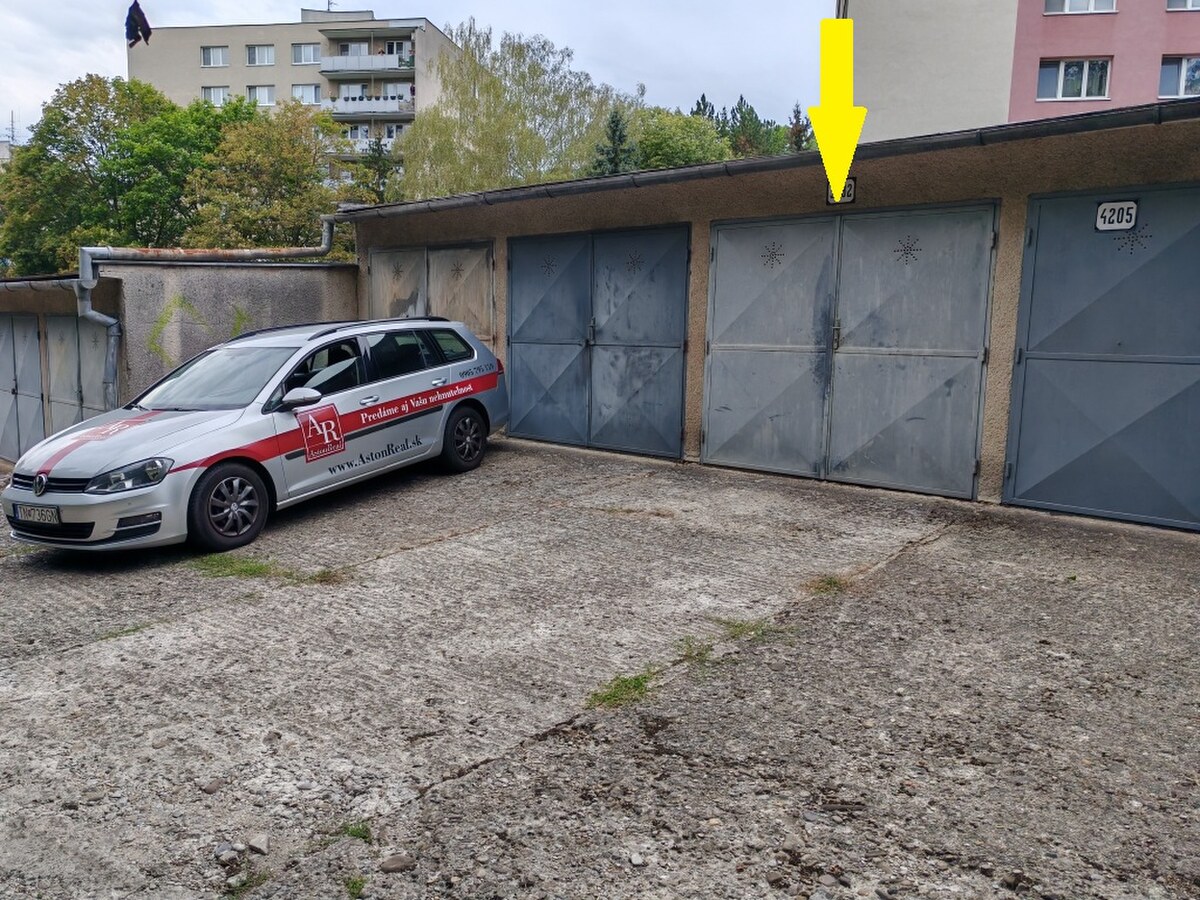 IBA U NÁS! Garáž, 17m2, Partizánska ul., Trenčín — foto 2