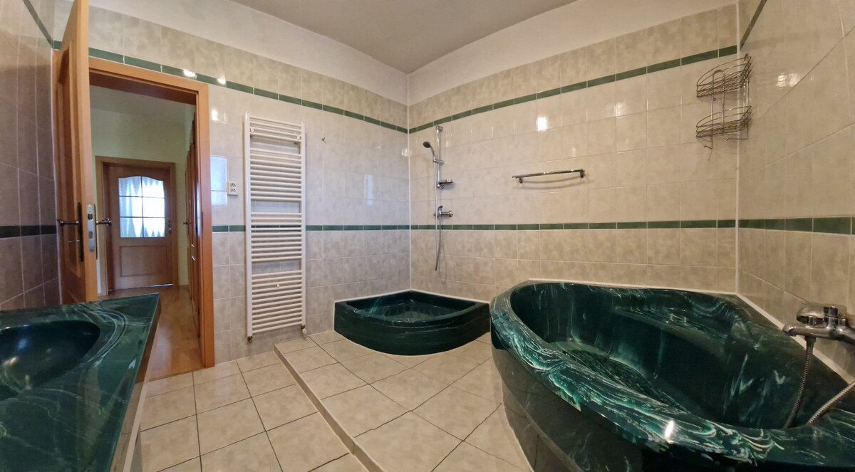 AstonReal: ponúka na predaj 6-izbový rodinný dom Spišský Štvrtok — foto 13