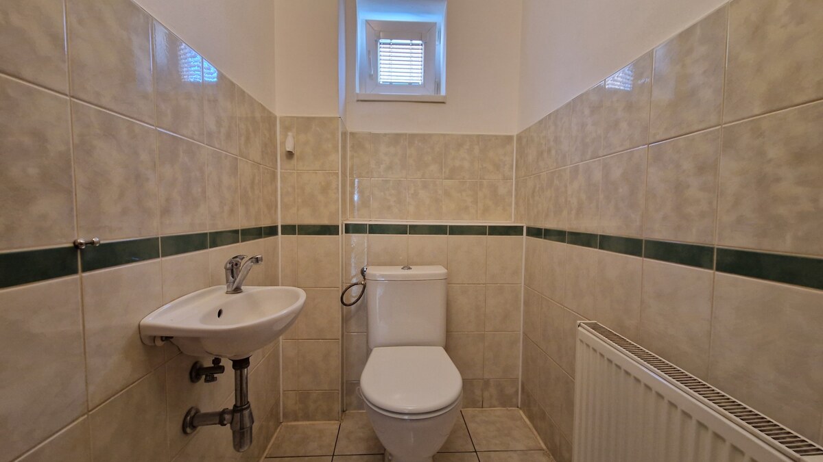 AstonReal: ponúka na predaj 6-izbový rodinný dom Spišský Štvrtok — foto 14