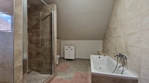 AstonReal: ponúka na predaj 6-izbový rodinný dom Spišský Štvrtok — foto 31