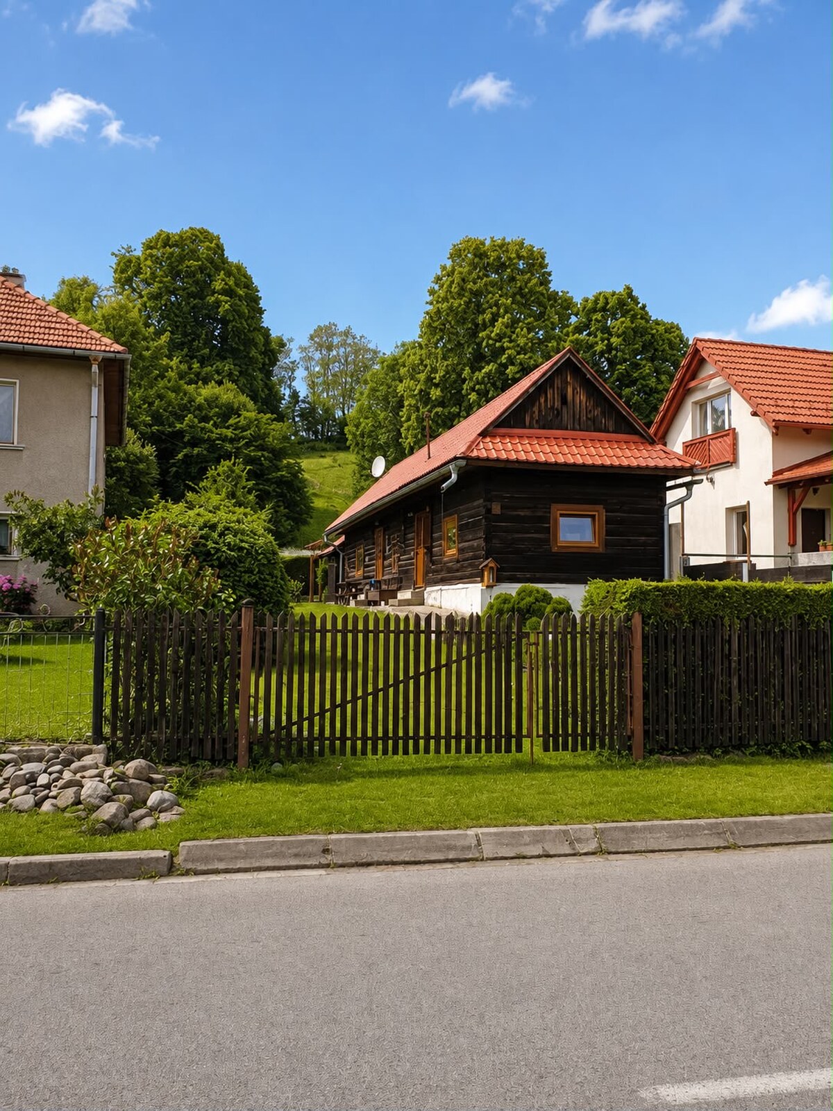 Drevenica v autentickom štýle na priestrannom pozemku – Beňadiková — foto 2