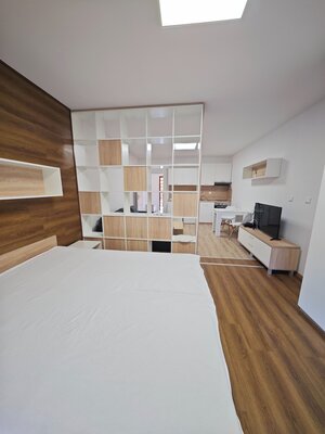 Prenájom: NOVOSTAVBA, 2+kk s balkónom, 44 m2, Malachov, vl. parkovanie — foto 2
