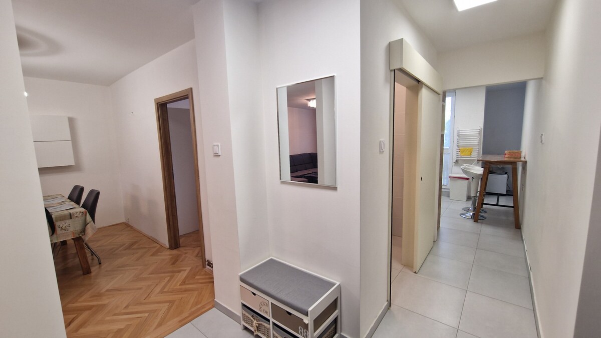 PRENÁJOM - VYSOKÉ TATRY- Pod Lesom  3-izb. byt 76 m2 , s balkónom — foto 6