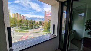Exkluzívne 2 izbový byt POPRAD Karpatská, s garaž. st., balkón, 58 m2 — foto 10