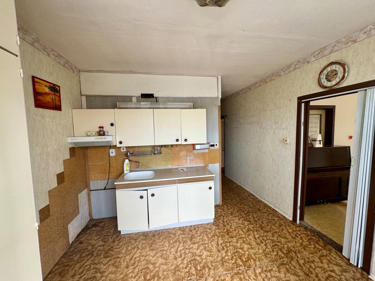 Priestranný 2-izb. byt, TVRDOŠÍN, 63m2, 3.p. balkón — foto 5