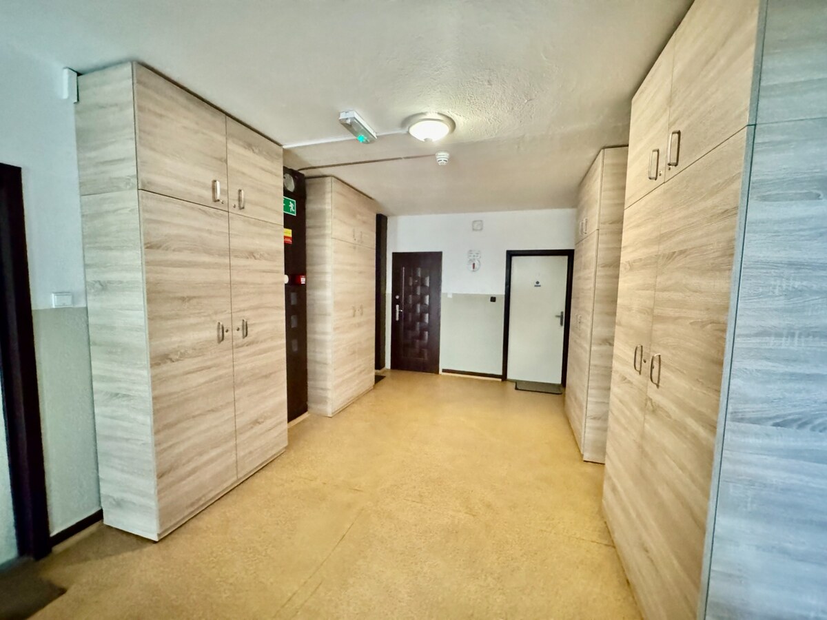 Priestranný 2-izb. byt, TVRDOŠÍN, 63m2, 3.p. balkón — foto 7