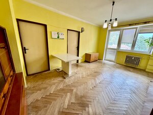 TEHLOVÝ 3-izbový byt, ul. ALEJA SLOBODY, 66 m2, 2.p., balkón, výťah — foto 2