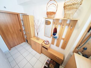 Rezervované: Priestranný 2 izbový byt 74m2 v dobrom stave Harmanec — foto 15